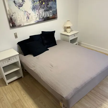 Casa Of Bricks - Downtown Holidays 公寓 比隆